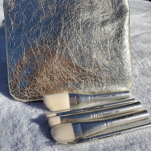 Snow ball brush kit/advanced brush bag. - Picture 8 of 8